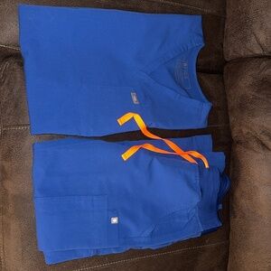 Wear Figs Scrub Set- Winning Blue